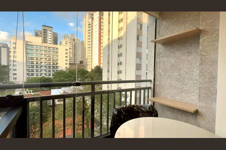 Studio para alugar com 27m², 1 quarto e sem vaga Studio para alugar com 27m², 1 quarto e sem vagaVaranda