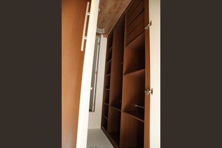 Apartamento para alugar com 80m², 3 quartos e 2 vagascloset