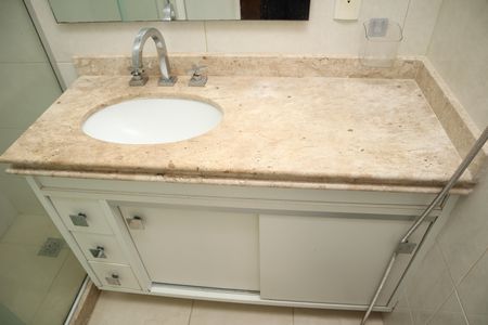Apartamento para alugar com 80m², 3 quartos e 2 vagasbanheiro 2