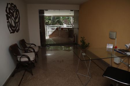 Apartamento para alugar com 80m², 3 quartos e 2 vagasterreo entrada