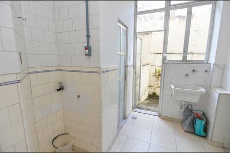 Apartamento para alugar com 80m², 2 quartos e sem vagaÁrea de Serviço