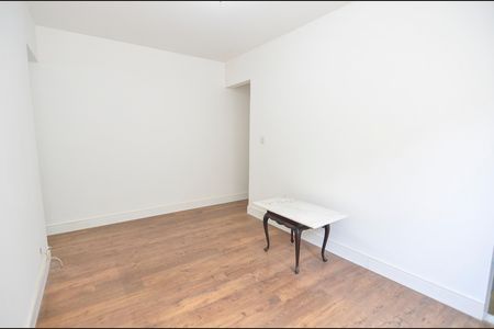 Apartamento para alugar com 80m², 2 quartos e sem vagaSala