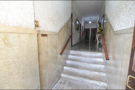 Apartamento para alugar com 80m², 2 quartos e sem vagaHall