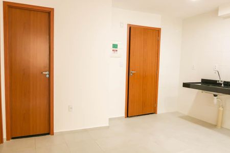 Sala de apartamento para alugar com 2 quartos, 2m² em Inhaúma, Rio de Janeiro