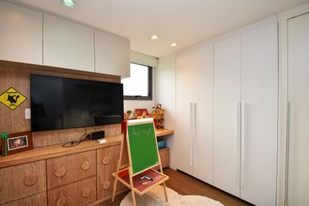 Apartamento à venda com 217m², 2 quartos e 3 vagas Apartamento à venda com 217m², 2 quartos e 3 vagassala TV