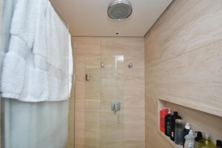 Apartamento à venda com 217m², 2 quartos e 3 vagas Apartamento à venda com 217m², 2 quartos e 3 vagasbanhero suite 2