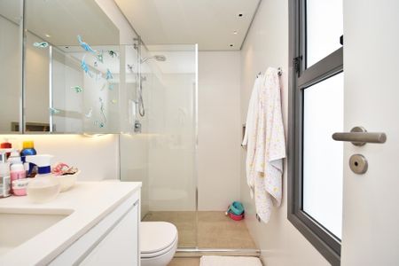 Apartamento à venda com 217m², 2 quartos e 3 vagas Apartamento à venda com 217m², 2 quartos e 3 vagasbanheiro suite 1