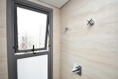 Apartamento à venda com 217m², 2 quartos e 3 vagas Apartamento à venda com 217m², 2 quartos e 3 vagasbanhero suite 2