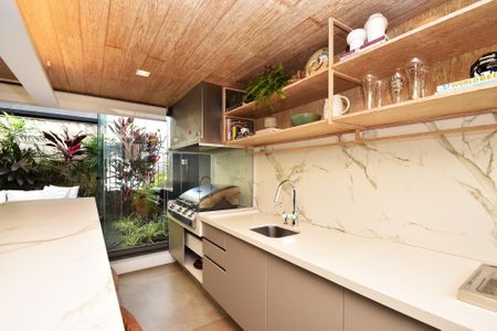 Apartamento à venda com 217m², 2 quartos e 3 vagas Apartamento à venda com 217m², 2 quartos e 3 vagasSala de jantar com cozinha e churrasqueira