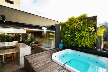 Apartamento à venda com 217m², 2 quartos e 3 vagas Apartamento à venda com 217m², 2 quartos e 3 vagaso furo varanda sala de jantar