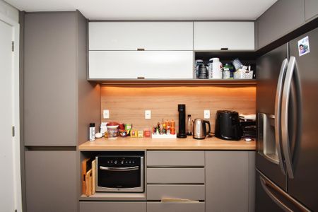 Apartamento à venda com 217m², 2 quartos e 3 vagas Apartamento à venda com 217m², 2 quartos e 3 vagascozinha