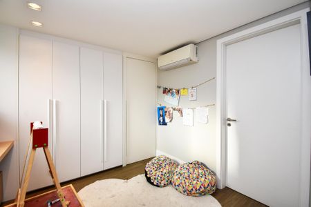 sala TV de apartamento à venda com 2 quartos, 217m² em Pompeia, São Paulo