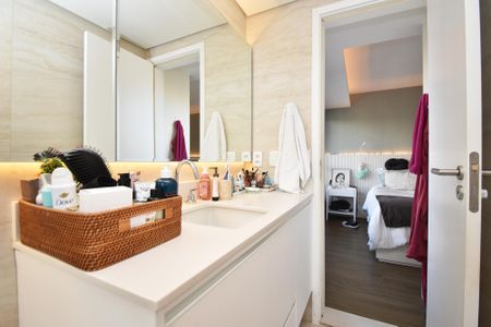 Apartamento à venda com 217m², 2 quartos e 3 vagas Apartamento à venda com 217m², 2 quartos e 3 vagasbanhero suite 2