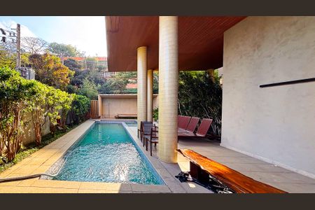 Apartamento à venda com 217m², 2 quartos e 3 vagas Apartamento à venda com 217m², 2 quartos e 3 vagaspiscina
