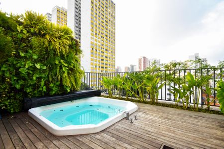 Apartamento à venda com 217m², 2 quartos e 3 vagas Apartamento à venda com 217m², 2 quartos e 3 vagaso furo varanda sala de jantar