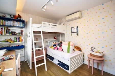 Apartamento à venda com 217m², 2 quartos e 3 vagas Apartamento à venda com 217m², 2 quartos e 3 vagassuite 1