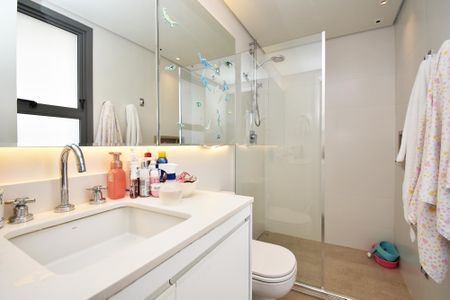 banheiro suite 1 de apartamento à venda com 2 quartos, 217m² em Pompeia, São Paulo