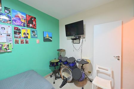 Casa à venda com 180m², 3 quartos e 2 vagas Casa à venda com 180m², 3 quartos e 2 vagasQuarto 2