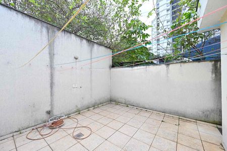 Casa à venda com 180m², 3 quartos e 2 vagas Casa à venda com 180m², 3 quartos e 2 vagasLavanderia