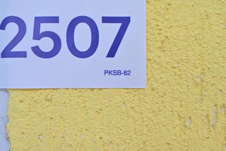 Casa à venda com 180m², 3 quartos e 2 vagas Casa à venda com 180m², 3 quartos e 2 vagasPlaquinha Vende instalada Cód: PKSB-82