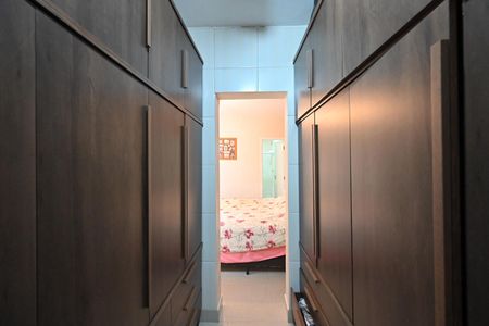 Casa à venda com 180m², 3 quartos e 2 vagas Casa à venda com 180m², 3 quartos e 2 vagasSuíte