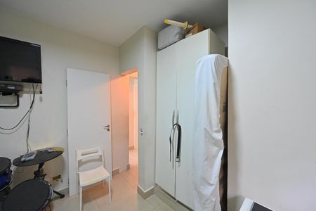 Casa à venda com 180m², 3 quartos e 2 vagas Casa à venda com 180m², 3 quartos e 2 vagasQuarto 2
