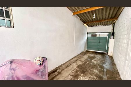 Casa para alugar com 80m², 2 quartos e 1 vaga Casa para alugar com 80m², 2 quartos e 1 vagaGaragem