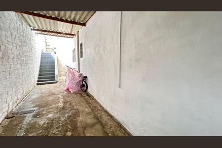 Casa para alugar com 80m², 2 quartos e 1 vaga Casa para alugar com 80m², 2 quartos e 1 vagaGaragem