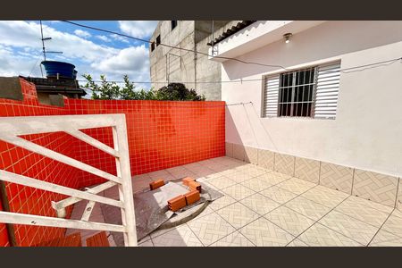 Casa para alugar com 80m², 2 quartos e 1 vaga Casa para alugar com 80m², 2 quartos e 1 vagaQuintal