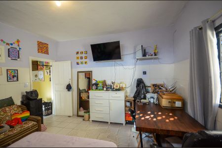 Casa à venda com 168m², 4 quartos e sem vaga Casa à venda com 168m², 4 quartos e sem vagaQuarto - Casa1