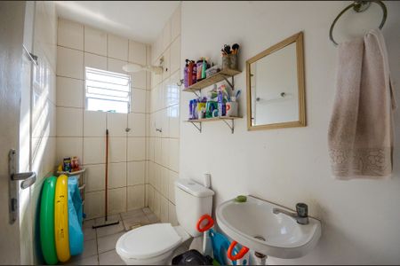 Casa à venda com 168m², 4 quartos e sem vaga Casa à venda com 168m², 4 quartos e sem vagaBanheiro - Casa 2