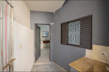 Casa à venda com 168m², 4 quartos e sem vaga Casa à venda com 168m², 4 quartos e sem vagaÁrea de serviço - Casa 4