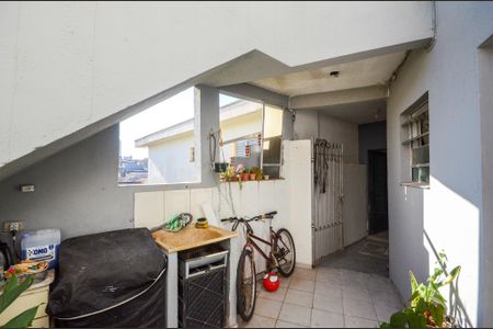 Casa à venda com 168m², 4 quartos e sem vaga Casa à venda com 168m², 4 quartos e sem vagaEntrada - Casa 1