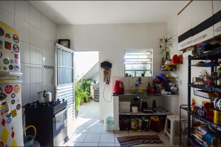 Casa à venda com 168m², 4 quartos e sem vaga Casa à venda com 168m², 4 quartos e sem vagaCozinha - Casa 1