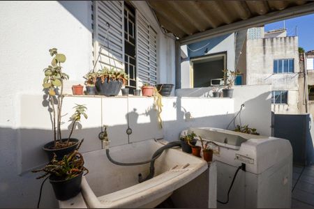 Casa à venda com 168m², 4 quartos e sem vaga Casa à venda com 168m², 4 quartos e sem vagaÁrea de Serviço - Casa 3