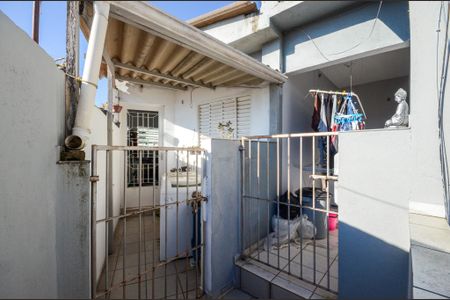 Casa à venda com 168m², 4 quartos e sem vaga Casa à venda com 168m², 4 quartos e sem vagaEntrada - Casas 2 e 3