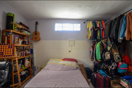 Casa à venda com 168m², 4 quartos e sem vaga Casa à venda com 168m², 4 quartos e sem vagaQuarto - Casa1