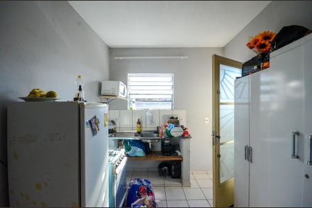 Casa à venda com 168m², 4 quartos e sem vaga Casa à venda com 168m², 4 quartos e sem vagaCozinha - Casa 2