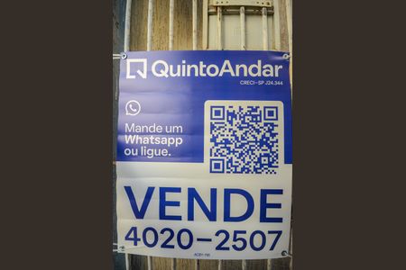 Casa à venda com 168m², 4 quartos e sem vaga Casa à venda com 168m², 4 quartos e sem vagaPLACA
