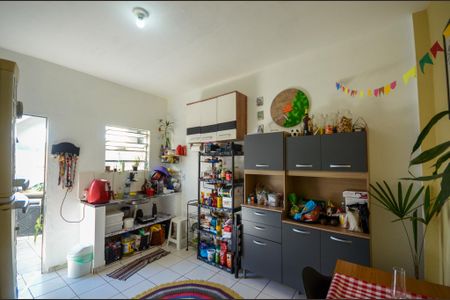 Casa à venda com 168m², 4 quartos e sem vaga Casa à venda com 168m², 4 quartos e sem vagaCozinha - Casa 1