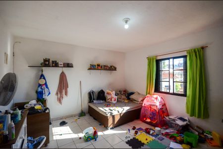 Casa à venda com 168m², 4 quartos e sem vaga Casa à venda com 168m², 4 quartos e sem vagaQuarto - Casa 2
