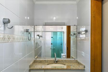 Apartamento para alugar com 86m², 2 quartos e 1 vaga Apartamento para alugar com 86m², 2 quartos e 1 vagaBanheiro da Suíte