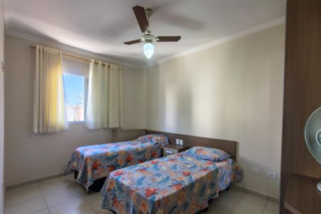 Quarto de apartamento para alugar com 2 quartos, 86m² em Forte, Praia Grande