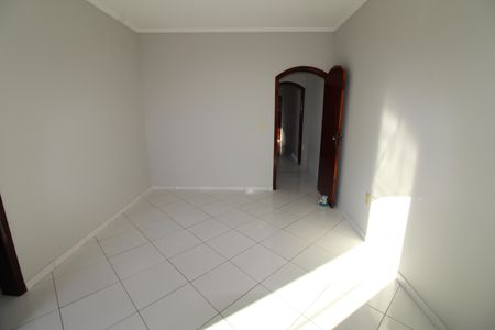 Casa para alugar com 159m², 3 quartos e 2 vagasSuíte