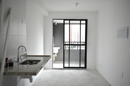 Sala/Cozinha de apartamento à venda com 1 quarto, 29m² em Chácara Inglesa, São Paulo