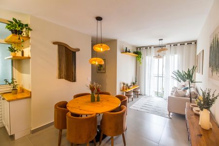 Sala  de apartamento à venda com 3 quartos, 69m² em Jardim Tupanci, Barueri