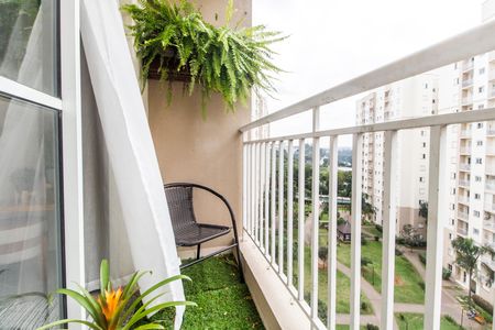 Varanda de apartamento à venda com 3 quartos, 69m² em Jardim Tupanci, Barueri
