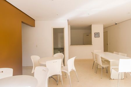 Apartamento à venda com 69m², 3 quartos e 2 vagas Apartamento à venda com 69m², 3 quartos e 2 vagasÁrea comum - Salão de festas