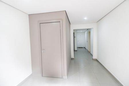 Apartamento à venda com 69m², 3 quartos e 2 vagas Apartamento à venda com 69m², 3 quartos e 2 vagasHall de entrada