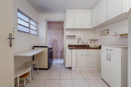 Apartamento à venda com 52m², 1 quarto e 1 vaga Apartamento à venda com 52m², 1 quarto e 1 vagaCozinha